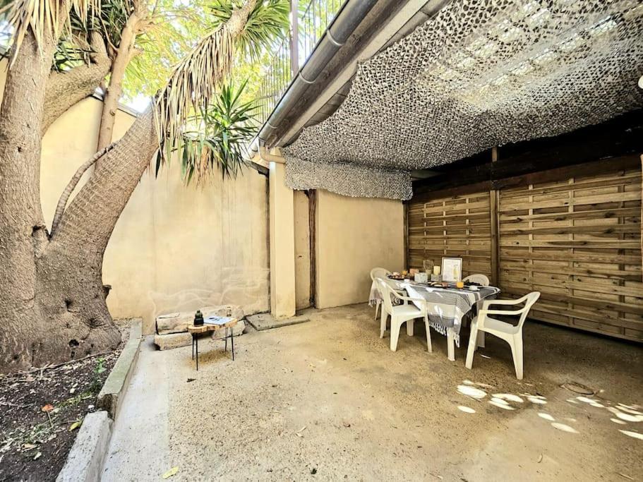 La Patio - Coeur De Ville - Clim Nîmes Buitenkant foto