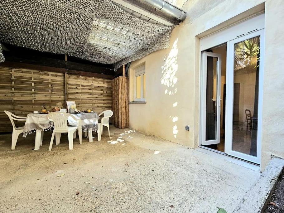 La Patio - Coeur De Ville - Clim Nîmes Buitenkant foto